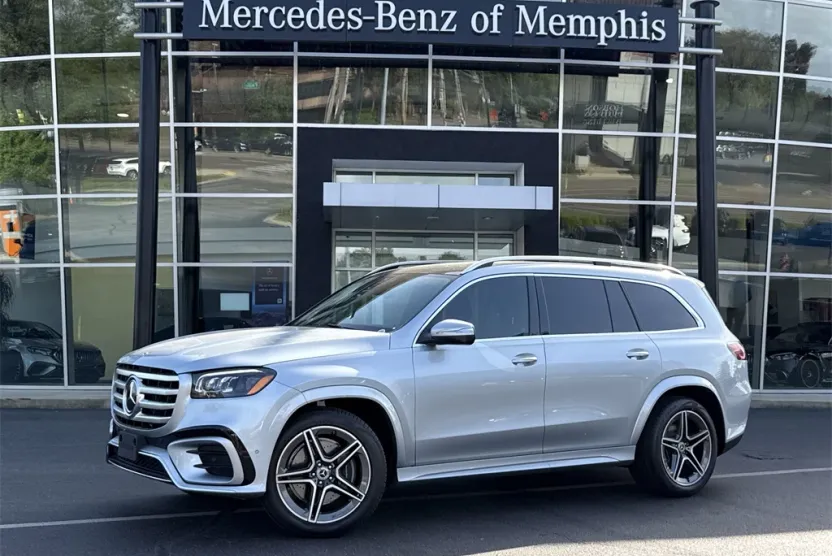 2025 Mercedes Benz GLS 450 4MATIC photo 1