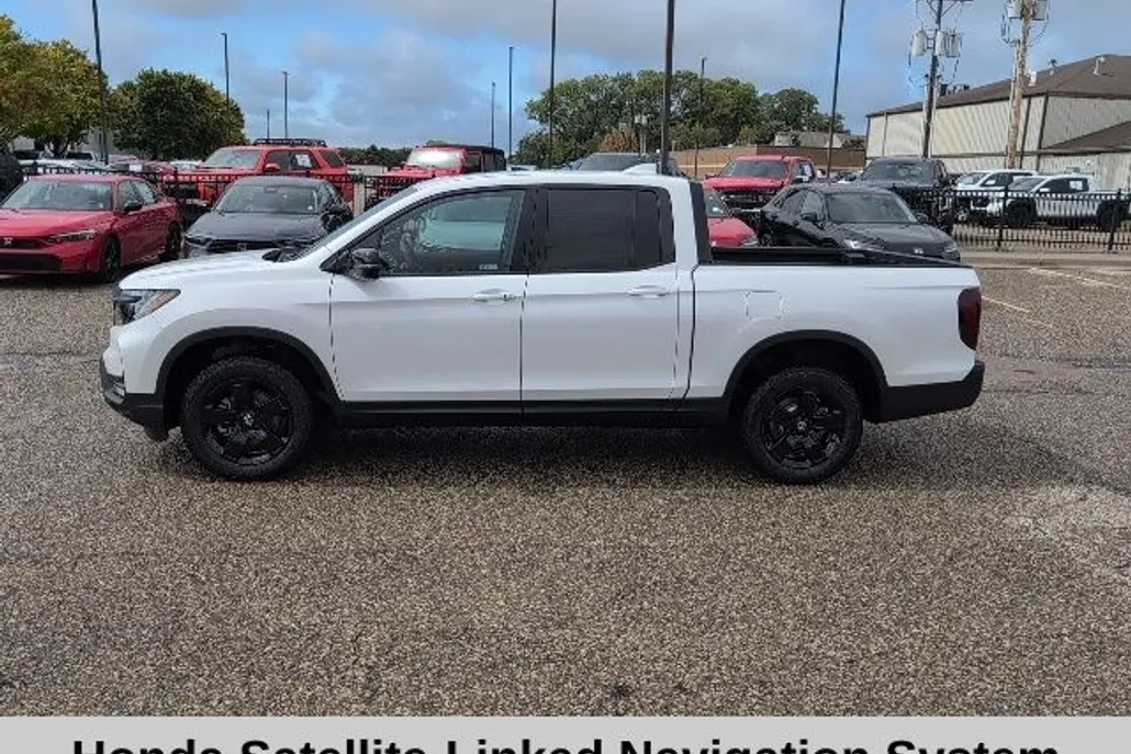 2025 Honda Ridgeline Black Edition photo 1