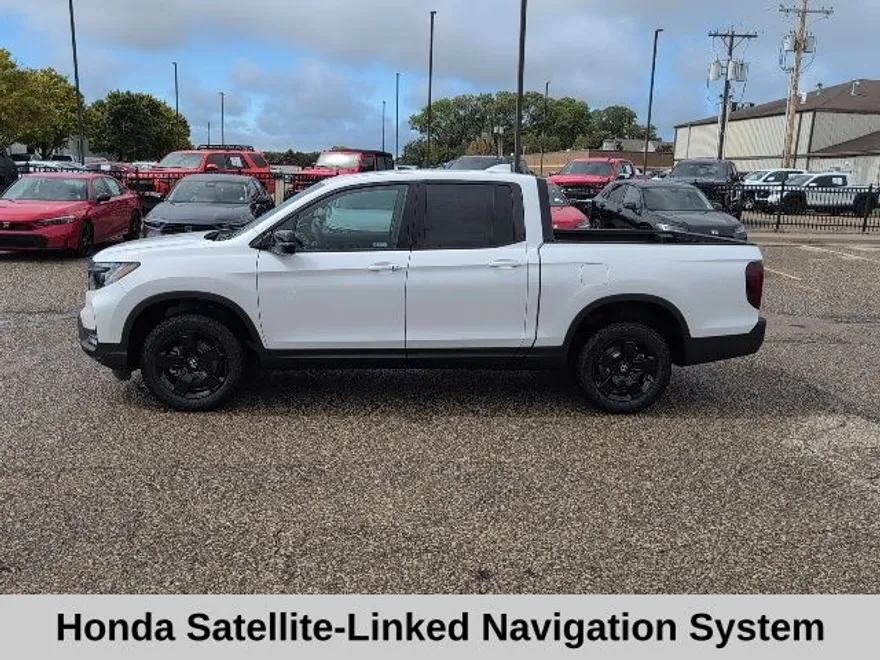 2025 Honda Ridgeline Black Edition photo 1