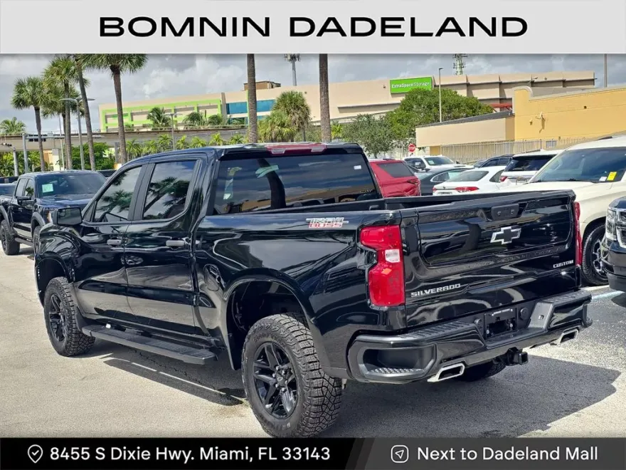 2024 Chevrolet Silverado 1500 Custom Trail Boss photo 1