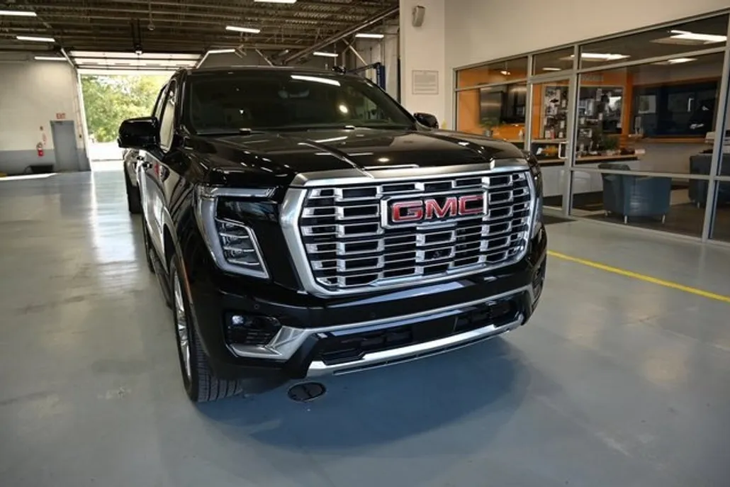 2025 Gmc Yukon Denali photo 1