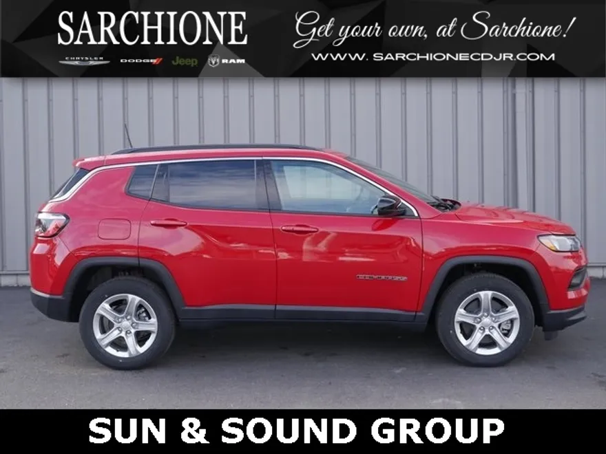 2024 Jeep Compass Latitude photo 1