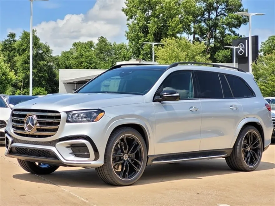 2025 Mercedes Benz GLS 580 4MATIC photo 1