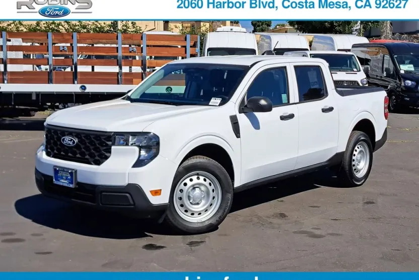 2025 Ford Maverick XL photo 1