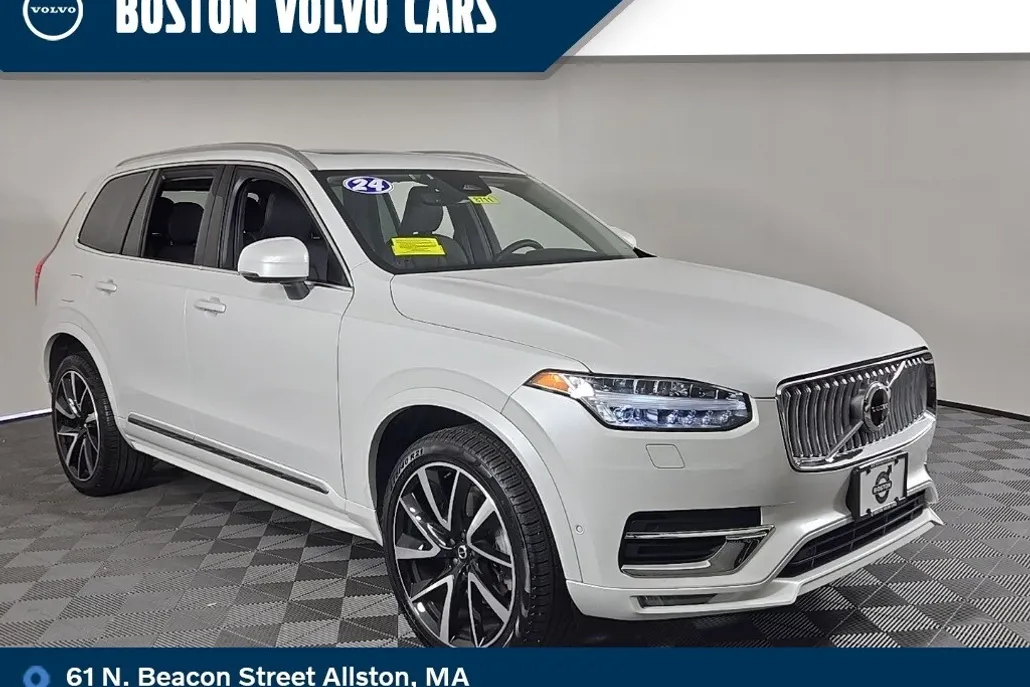 2024 Volvo XC90 Plus photo 1