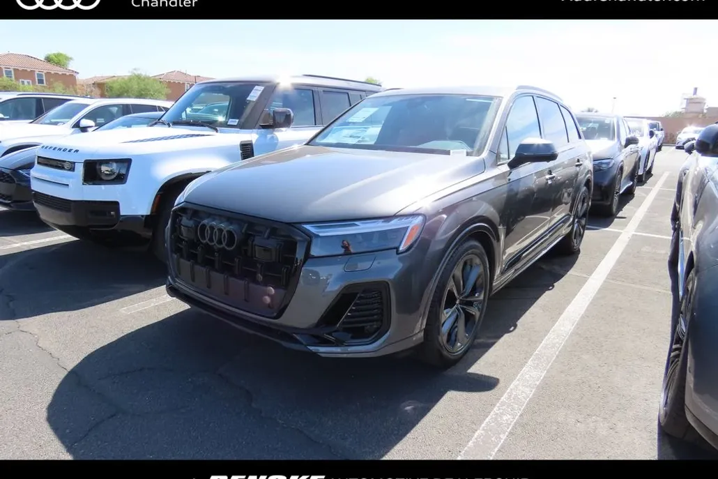 2025 Audi Q7 55 Premium photo 1