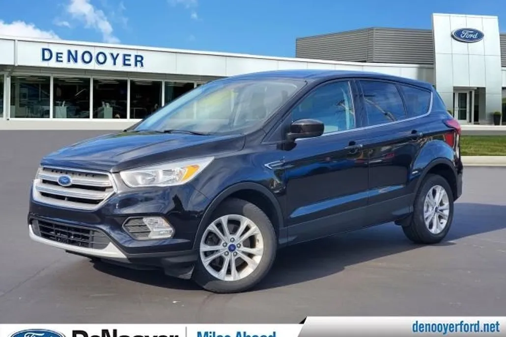 2019 Ford Escape SE photo 1