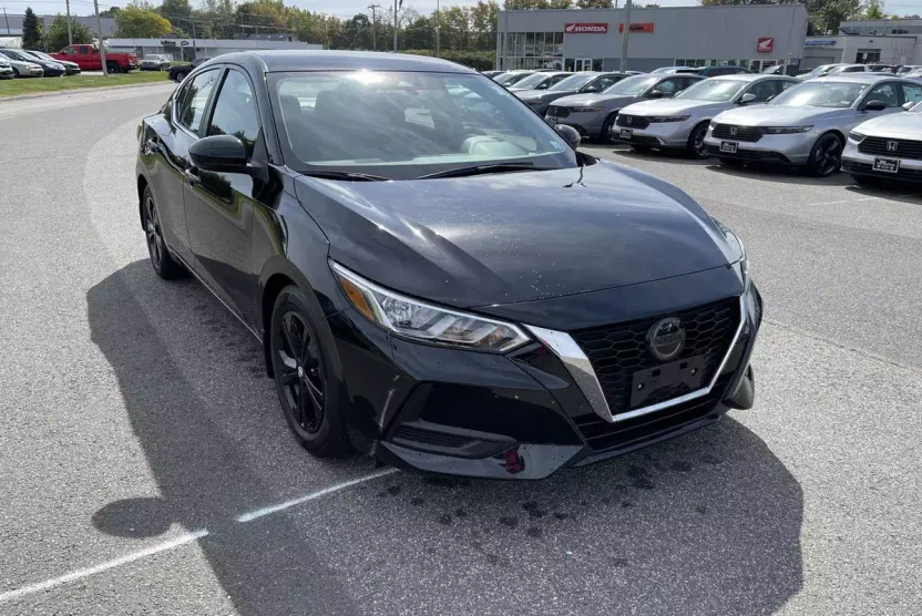 2022 Nissan Sentra SV photo 1