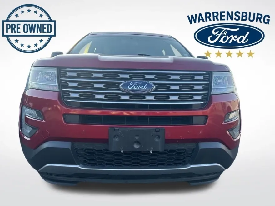 2017 Ford Explorer XLT photo 1
