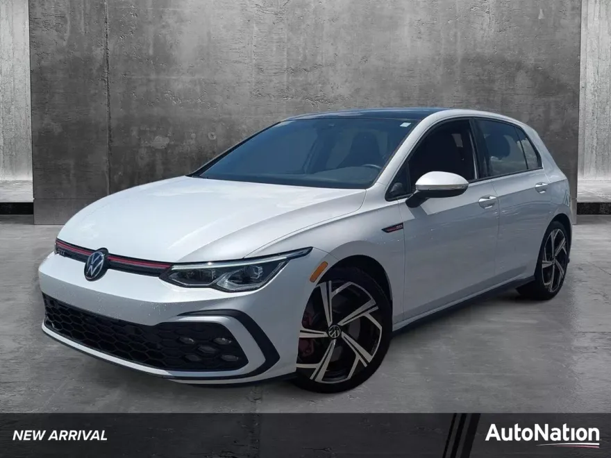 2024 Volkswagen Golf GTI SE photo 1