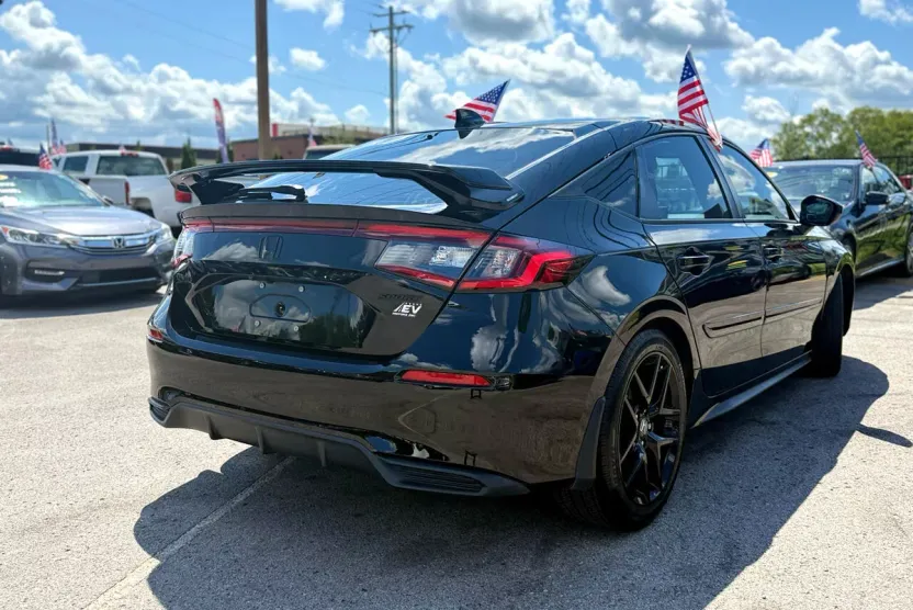 2022 Honda Civic Sport Hatchback photo 1