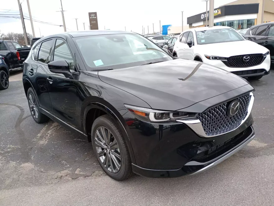 2025 Mazda CX-5 Signature photo 1