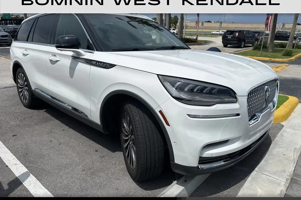 2023 Lincoln Aviator Reserve photo 1