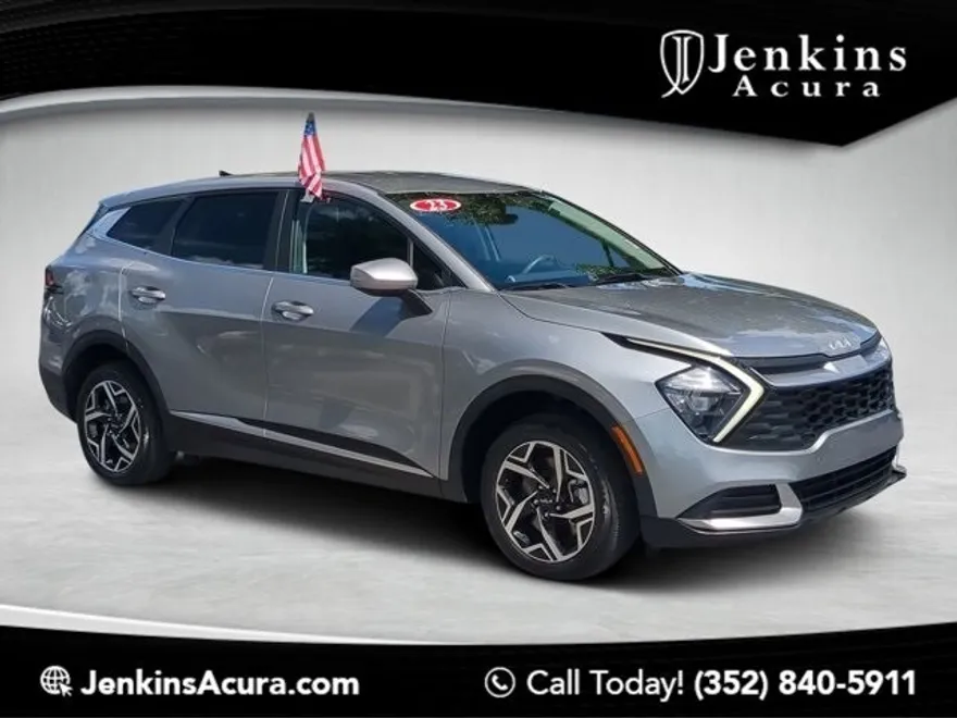 2023 Kia Sportage LX photo 1