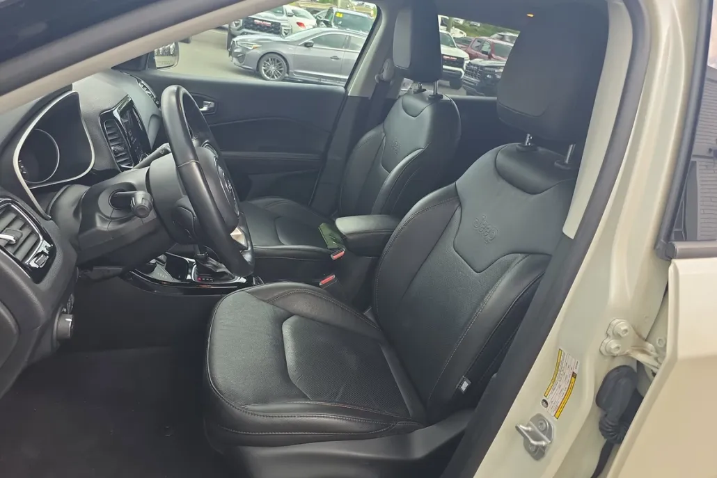 2021 Jeep Compass Limited photo 1
