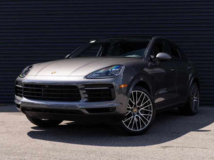 2023 Porsche Cayenne Coupe photo 1