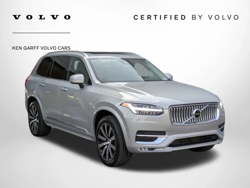 2025 Volvo XC90 Core photo 1