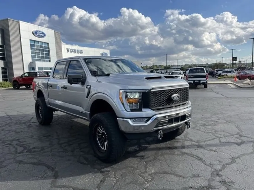 2022 Ford F-150 Lariat photo 1