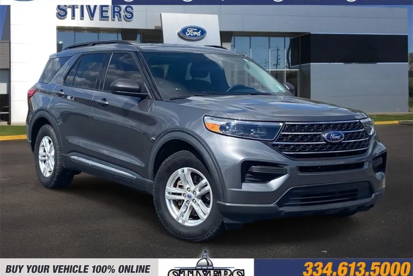 2022 Ford Explorer XLT photo 1