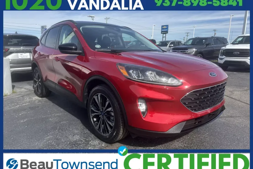 2022 Ford Escape SEL photo 1