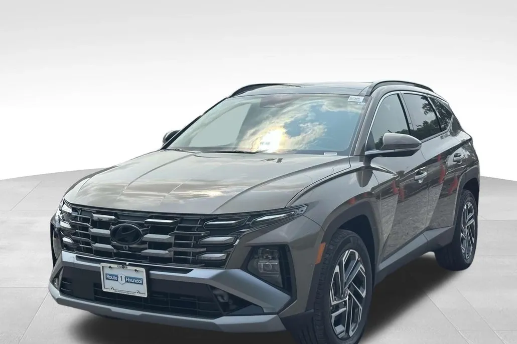2025 Hyundai Tucson Hybrid Limited photo 1