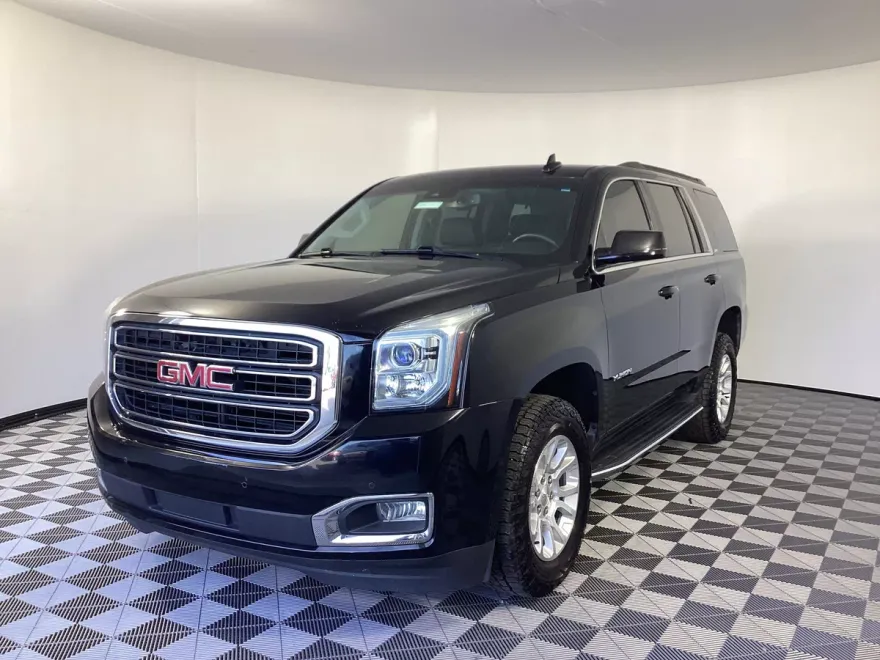 2017 Gmc Yukon SLT photo 1
