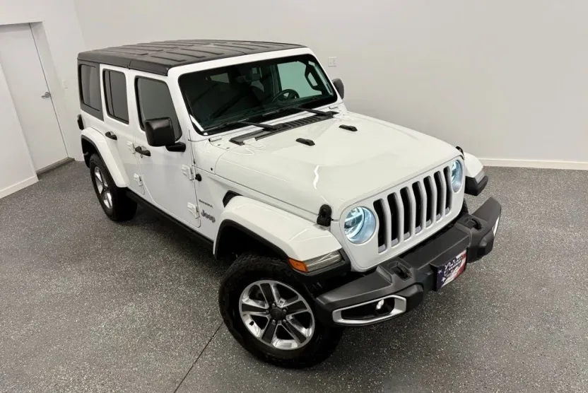 2018 Jeep Wrangler Unlimited Sahara photo 1