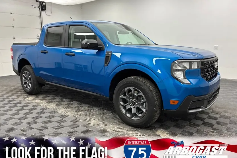 2025 Ford Maverick XLT photo 1