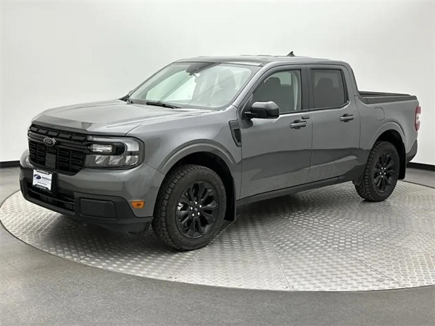 2024 Ford Maverick Lariat photo 1