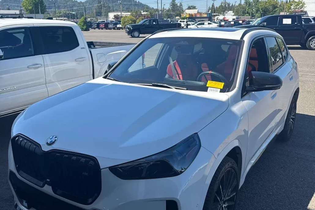 2024 Bmw X1 M35i photo 1