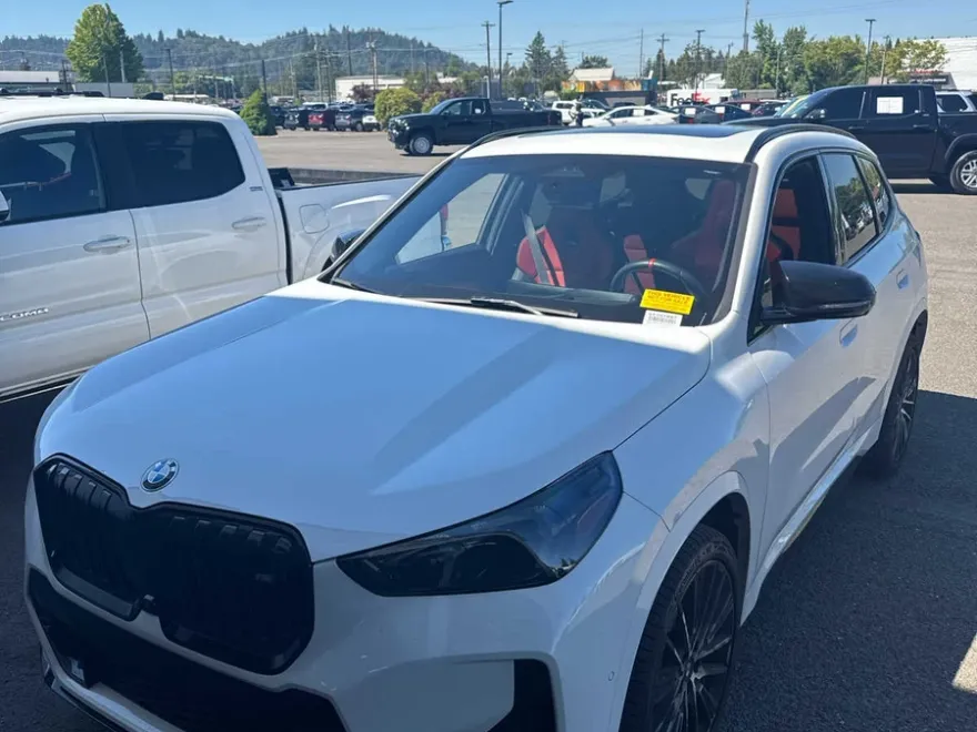 2024 Bmw X1 M35i photo 1
