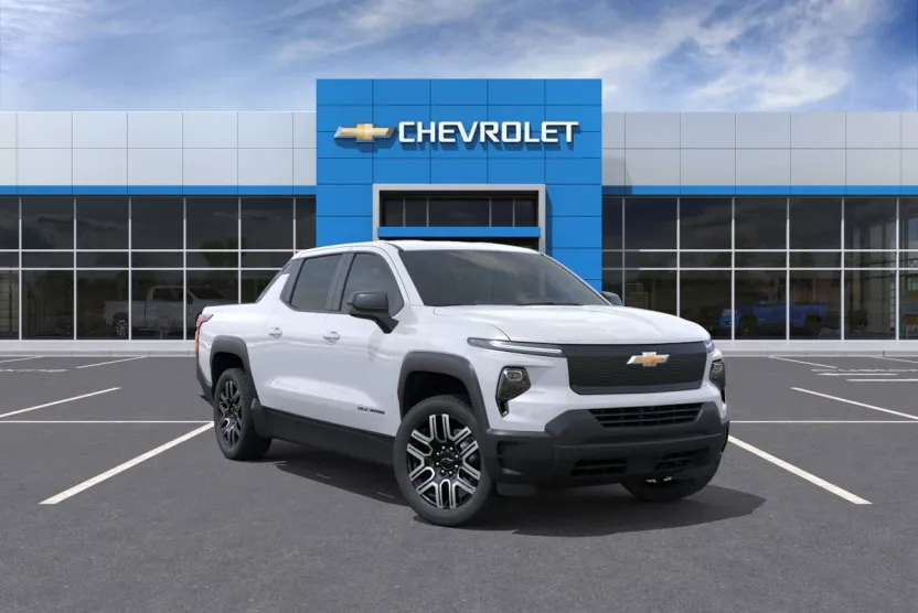 2026 Chevrolet Silverado EV photo 1