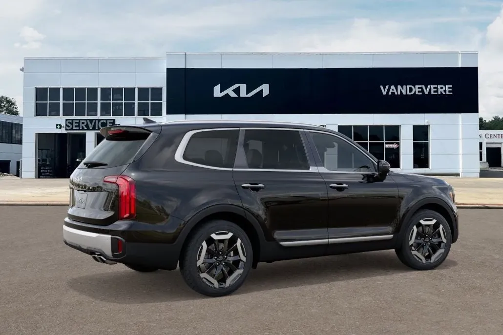 2025 Kia Telluride S photo 1