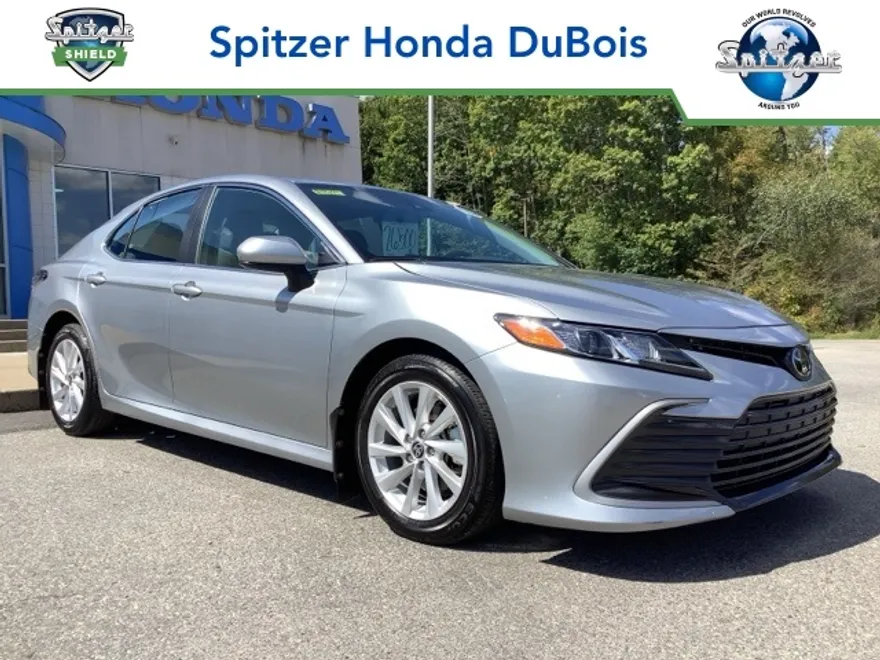 2024 Toyota Camry LE photo 1