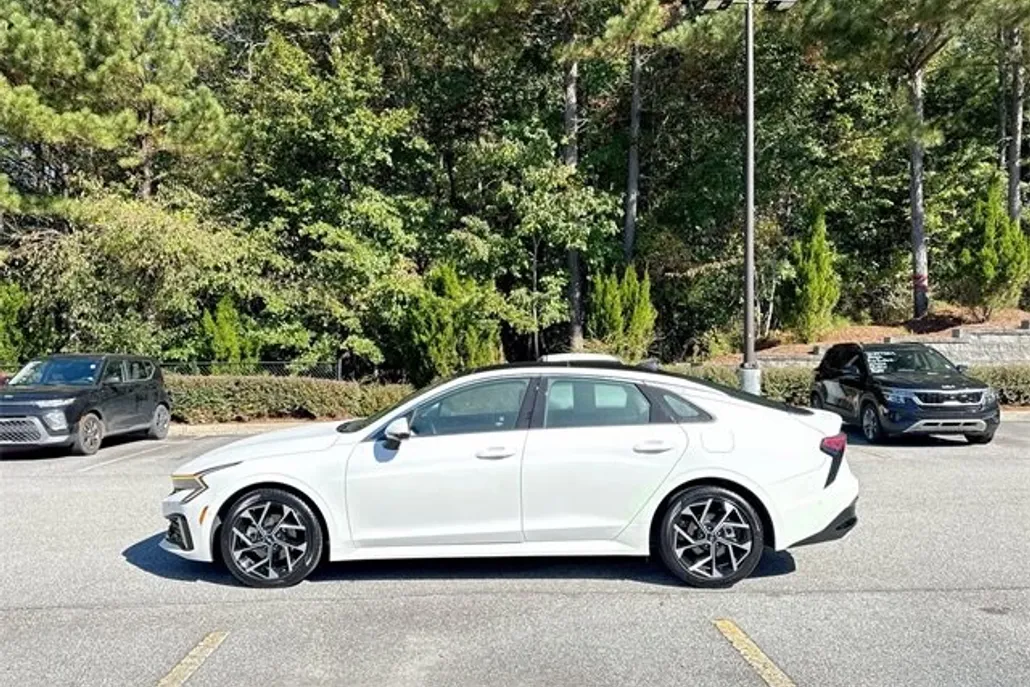 2025 Kia K5 EX photo 1