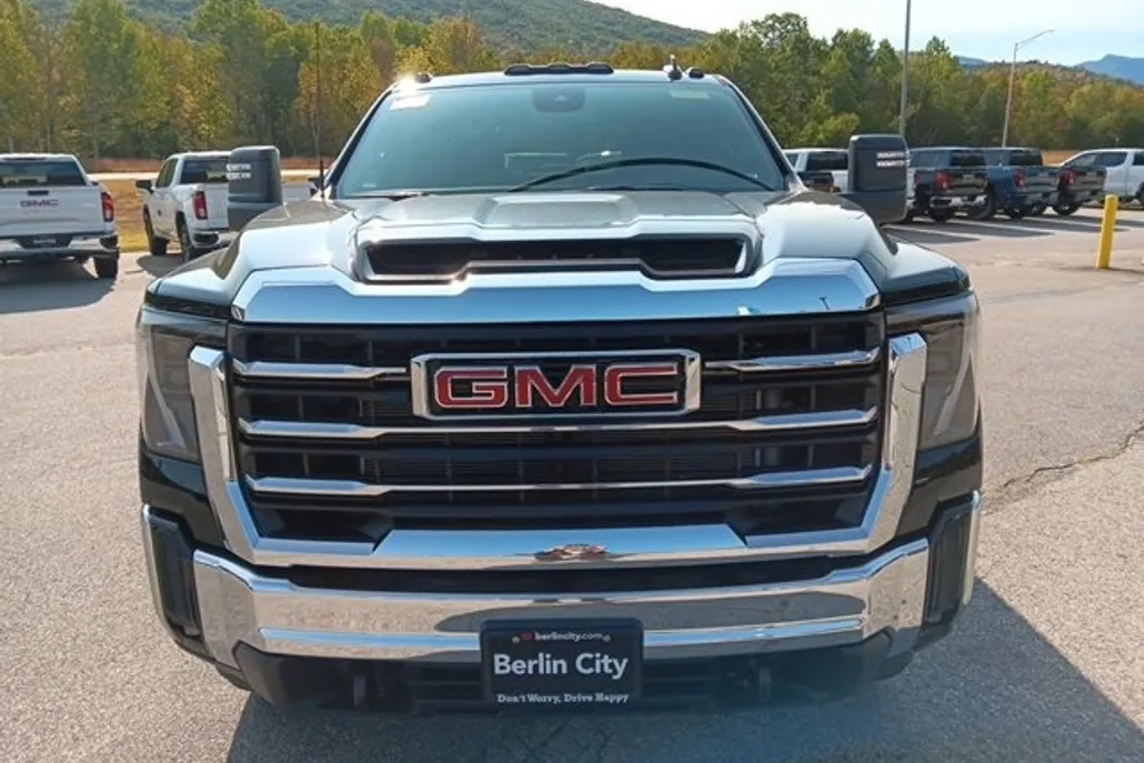 2026 Gmc Sierra 2500 HD SLE photo 1