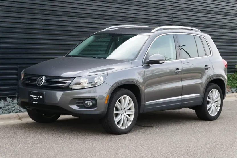 2013 Volkswagen Tiguan SE photo 1