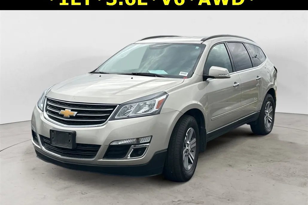 2017 Chevrolet Traverse 1LT photo 1