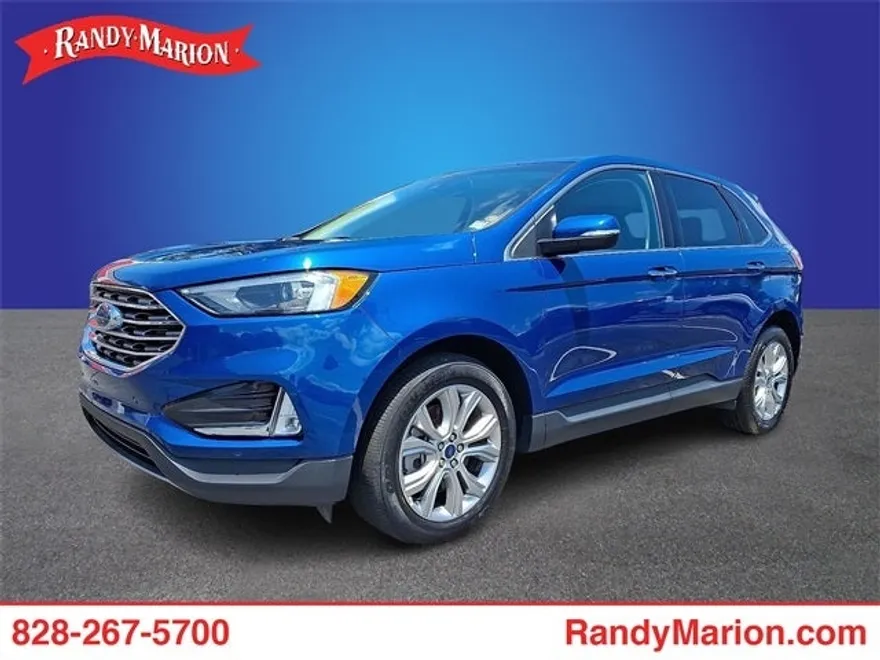 2022 Ford Edge Titanium photo 1