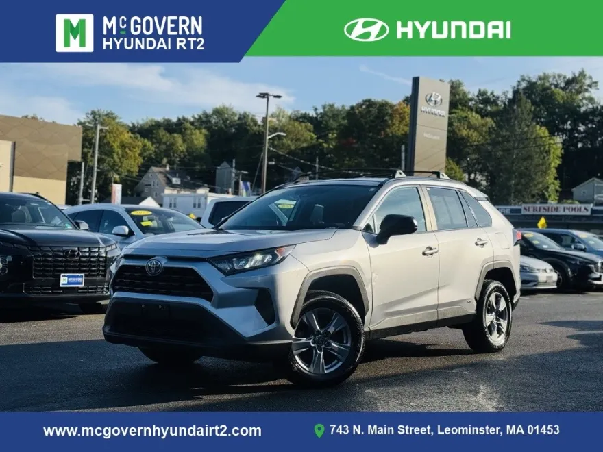 2022 Toyota RAV4 Hybrid LE photo 1
