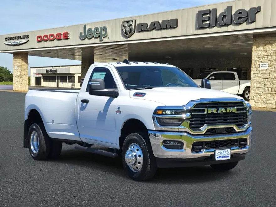 2025 Ram 3500 Tradesman photo 1