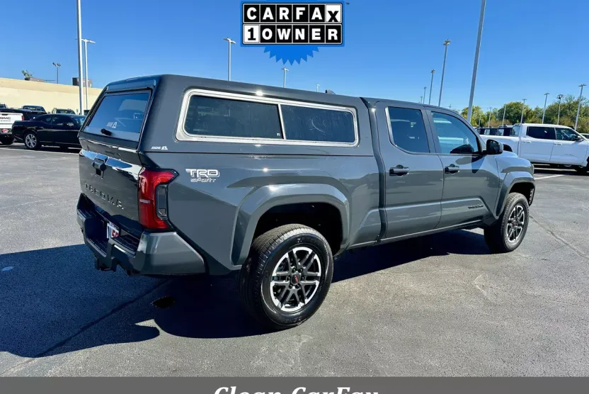 2024 Toyota Tacoma TRD Sport Double Cab photo 1
