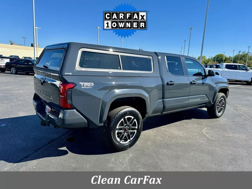 2024 Toyota Tacoma TRD Sport Double Cab photo 1