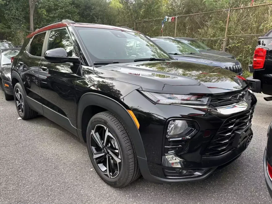 2022 Chevrolet Trailblazer RS photo 1