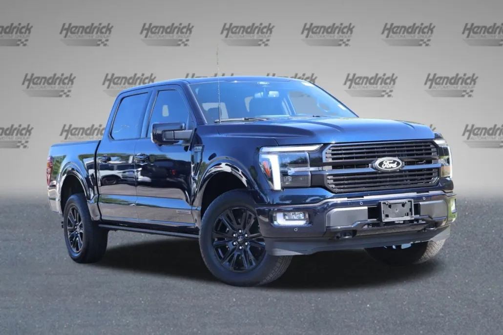 2025 Ford F-150 Platinum photo 1