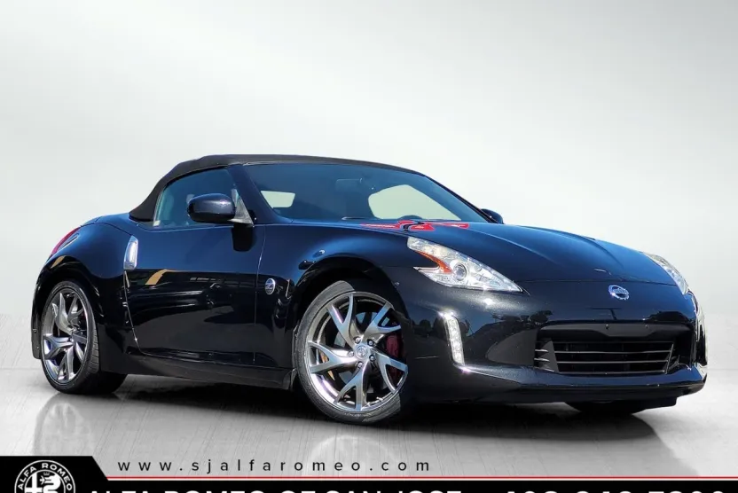 2016 Nissan 370Z Touring Sport photo 1