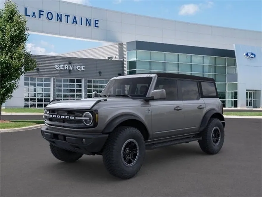 2024 Ford Bronco Outer Banks photo 1
