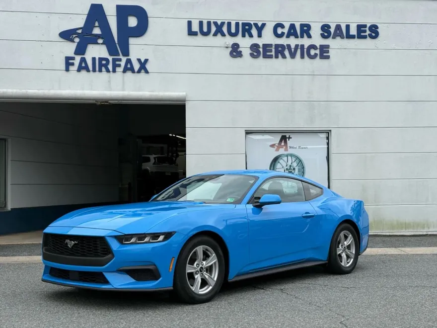 2024 Ford Mustang EcoBoost photo 1
