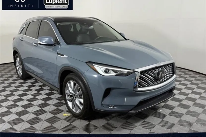 2022 Infiniti QX50 Luxe photo 1