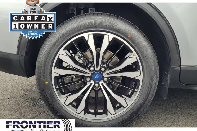 2022 Ford Escape SE photo 1